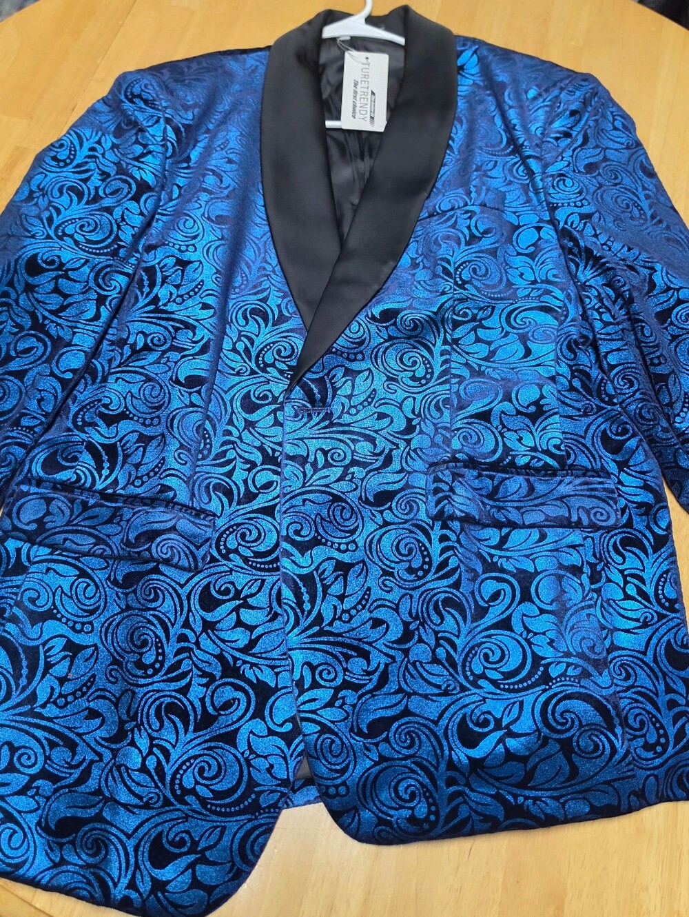 Men's Jacket - Picture 3 of 4